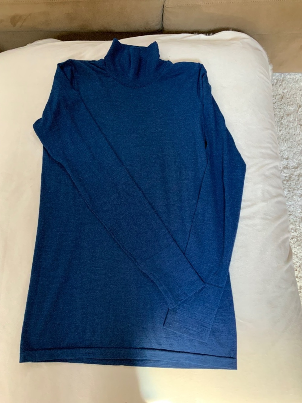 Athleta Blue M Base layer Turtleneck Alpine Adventure Active Hiking Run Coastal